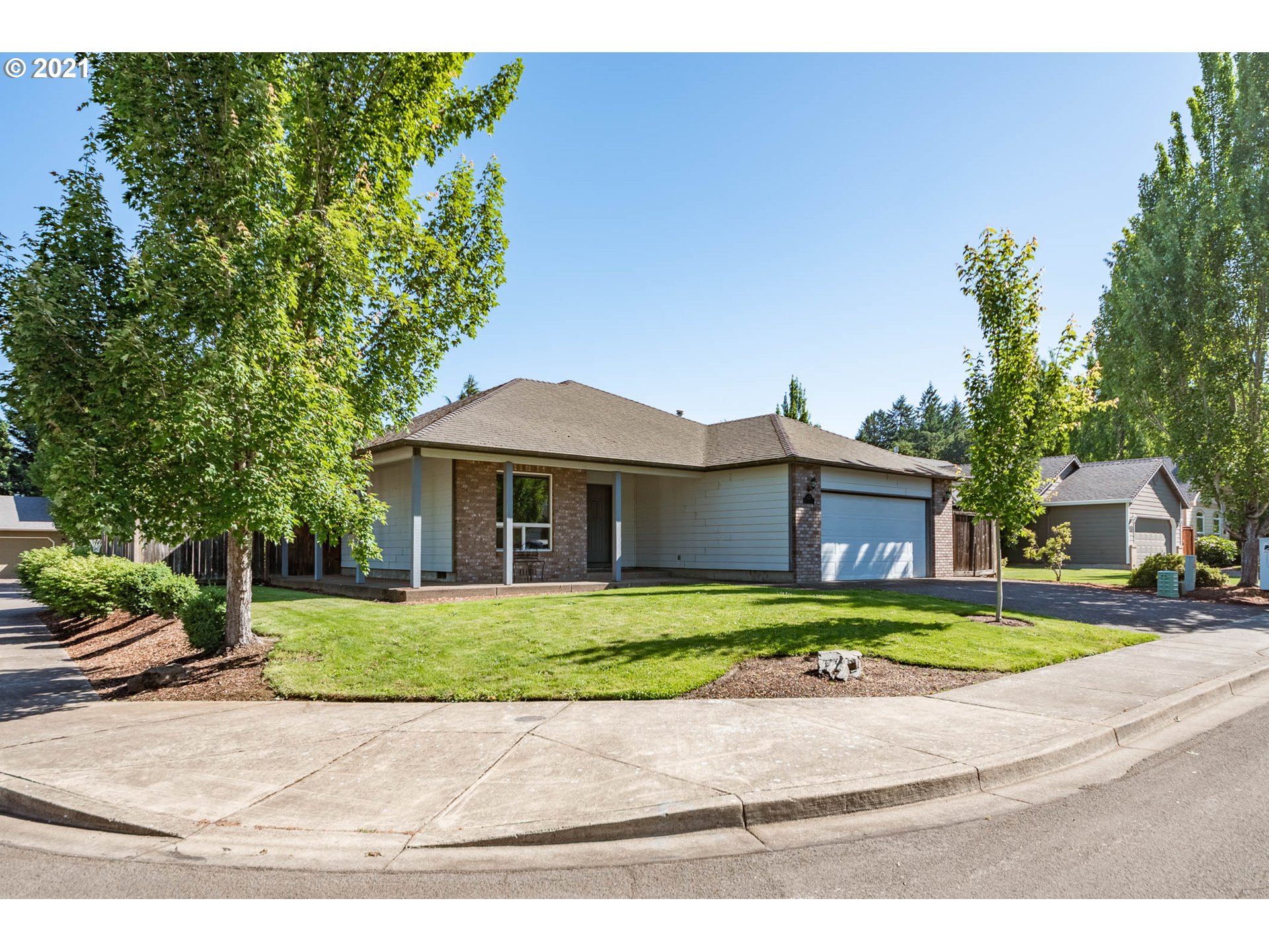 3472 Watermark Drive Springfield, OR 97477 - Photo 5 of 32 Gallery Image 5