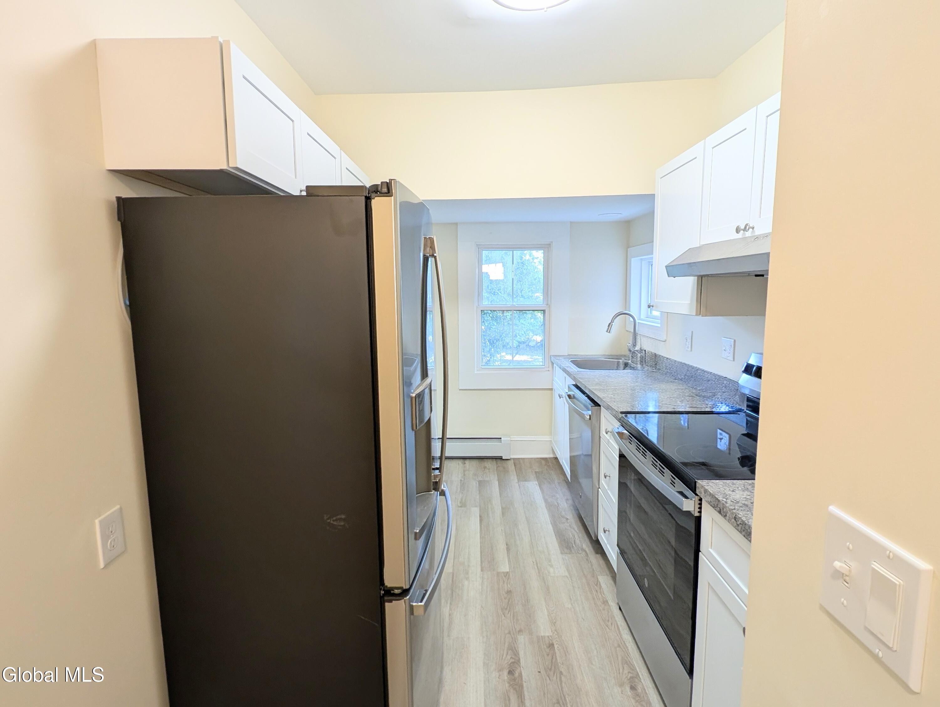 227 Second Avenue Albany, NY 12209 - Photo 6 of 19 working kitchen