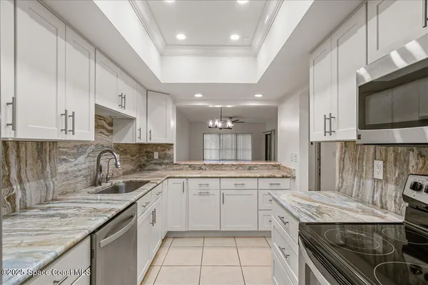 $1,995 | 6165 South Mirror Lake Drive, Unit 103, Sebastian, FL 32958