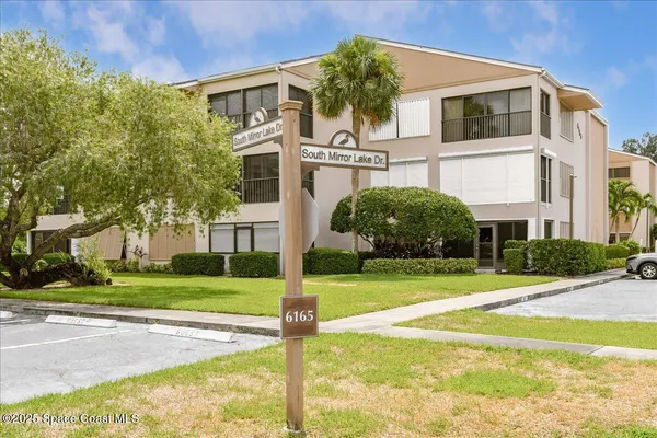 $1,995 | 6165 South Mirror Lake Drive, Unit 103, Sebastian, FL 32958