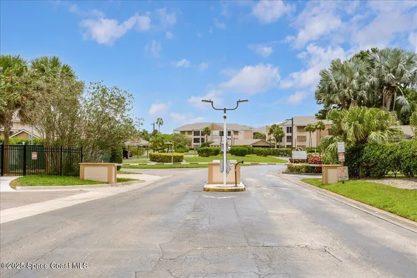 $1,995 | 6165 South Mirror Lake Drive, Unit 103, Sebastian, FL 32958