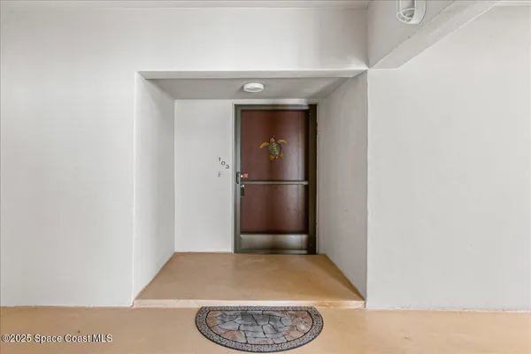 $1,995 | 6165 South Mirror Lake Drive, Unit 103, Sebastian, FL 32958