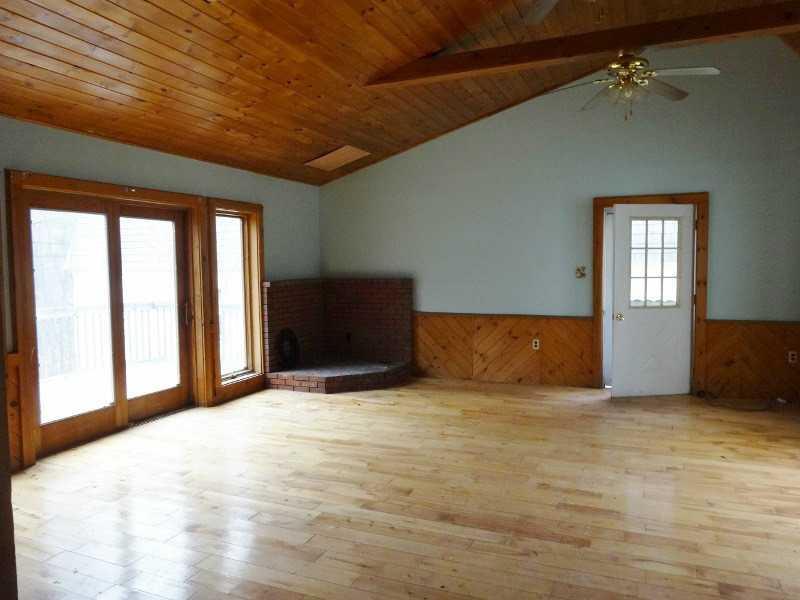 110 Gore Road Oxford, ME 04270 - Photo 4 of 34 Den/Family/Great Room.