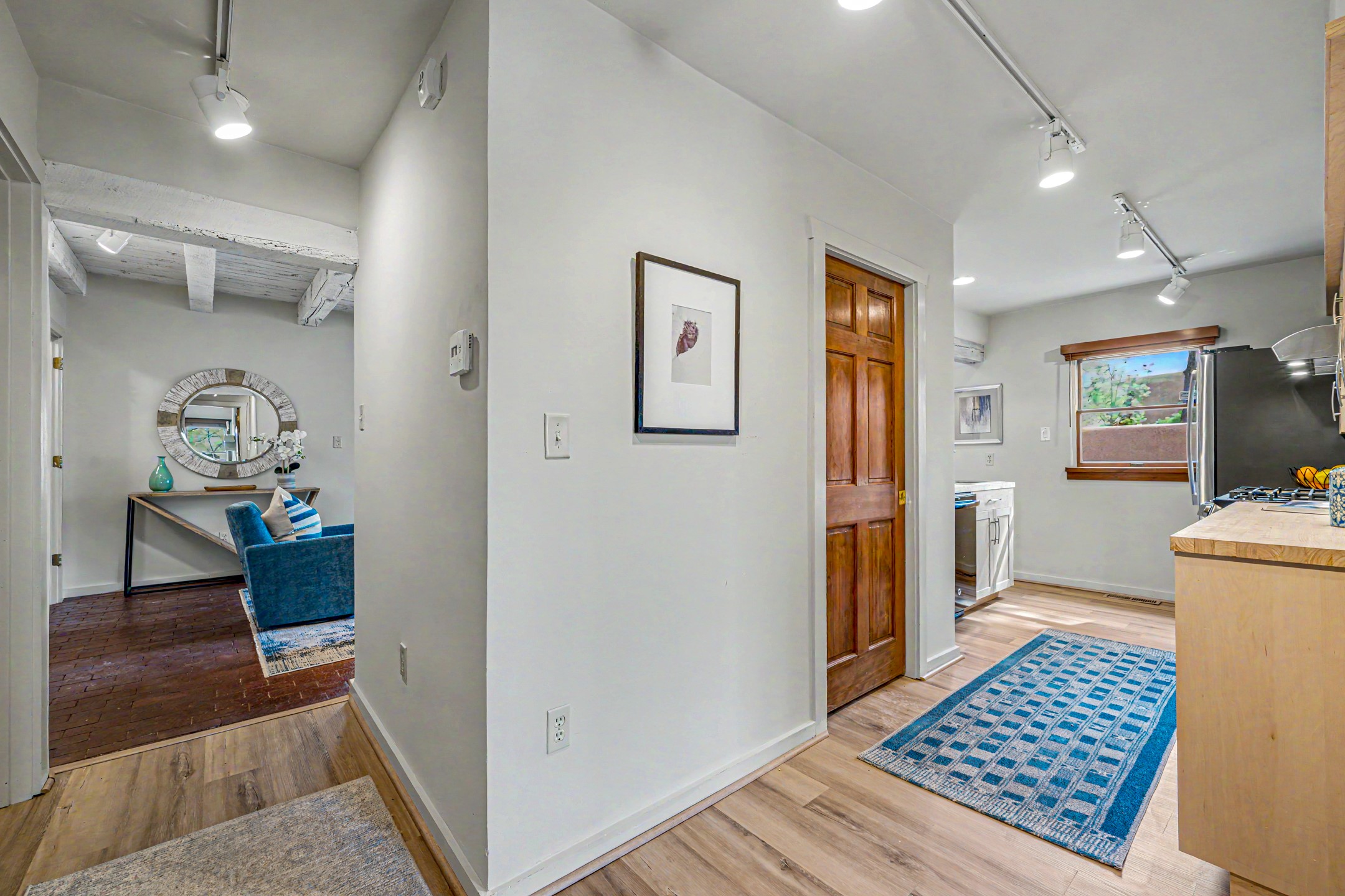 409 East Coronado Road, Unit 2 Santa Fe, NM 87505 - Photo 10 of 46