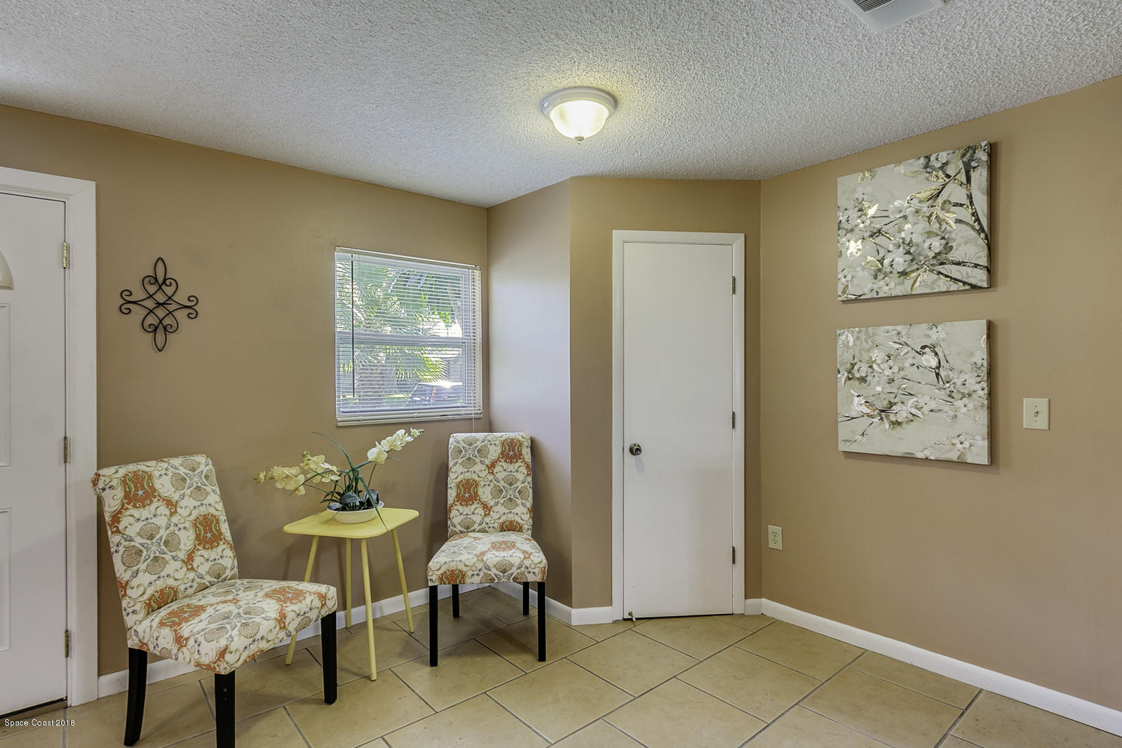 141 Virginia Road West Melbourne, FL 32904 - Photo 6 of 34 Foyer