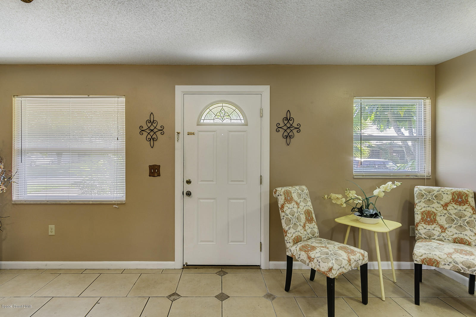 141 Virginia Road West Melbourne, FL 32904 - Photo 7 of 34 Foyer