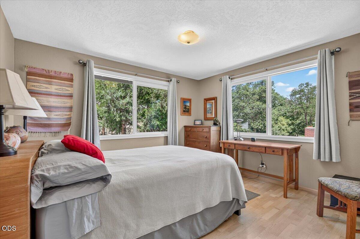 635 Chestnut Street Ashland, OR 97520 - Photo 18 of 29