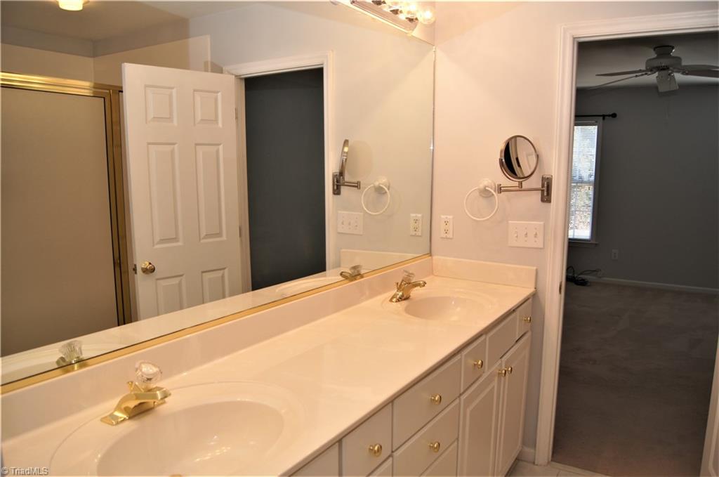 4320 Riverside Drive Clemmons, NC 27012 - Photo 13 of 20 Master bath with double sinks & walk-in shower