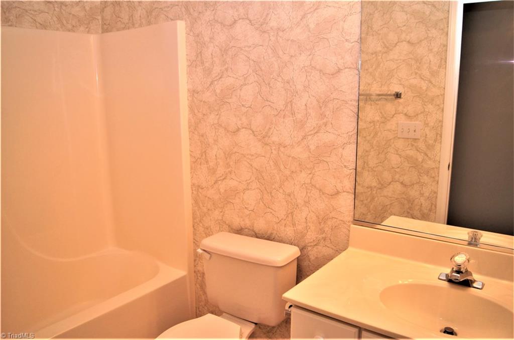 4320 Riverside Drive Clemmons, NC 27012 - Photo 15 of 20 Upstairs bath for 2nd & 3rd bedrooms