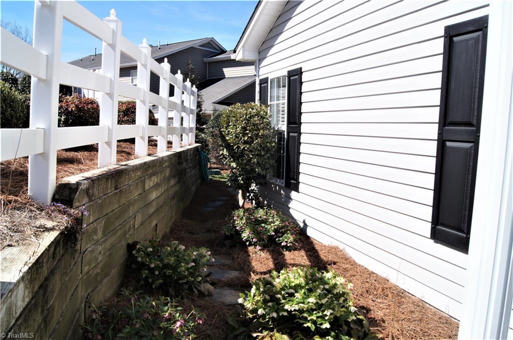 4320 Riverside Drive Clemmons, NC 27012 - Photo 4 of 20 Walk path from front entry to patio