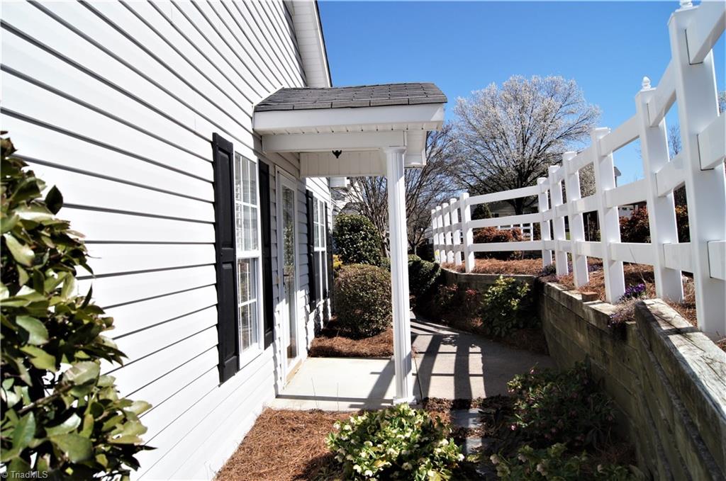 4320 Riverside Drive Clemmons, NC 27012 - Photo 5 of 20 Front entry from patio path