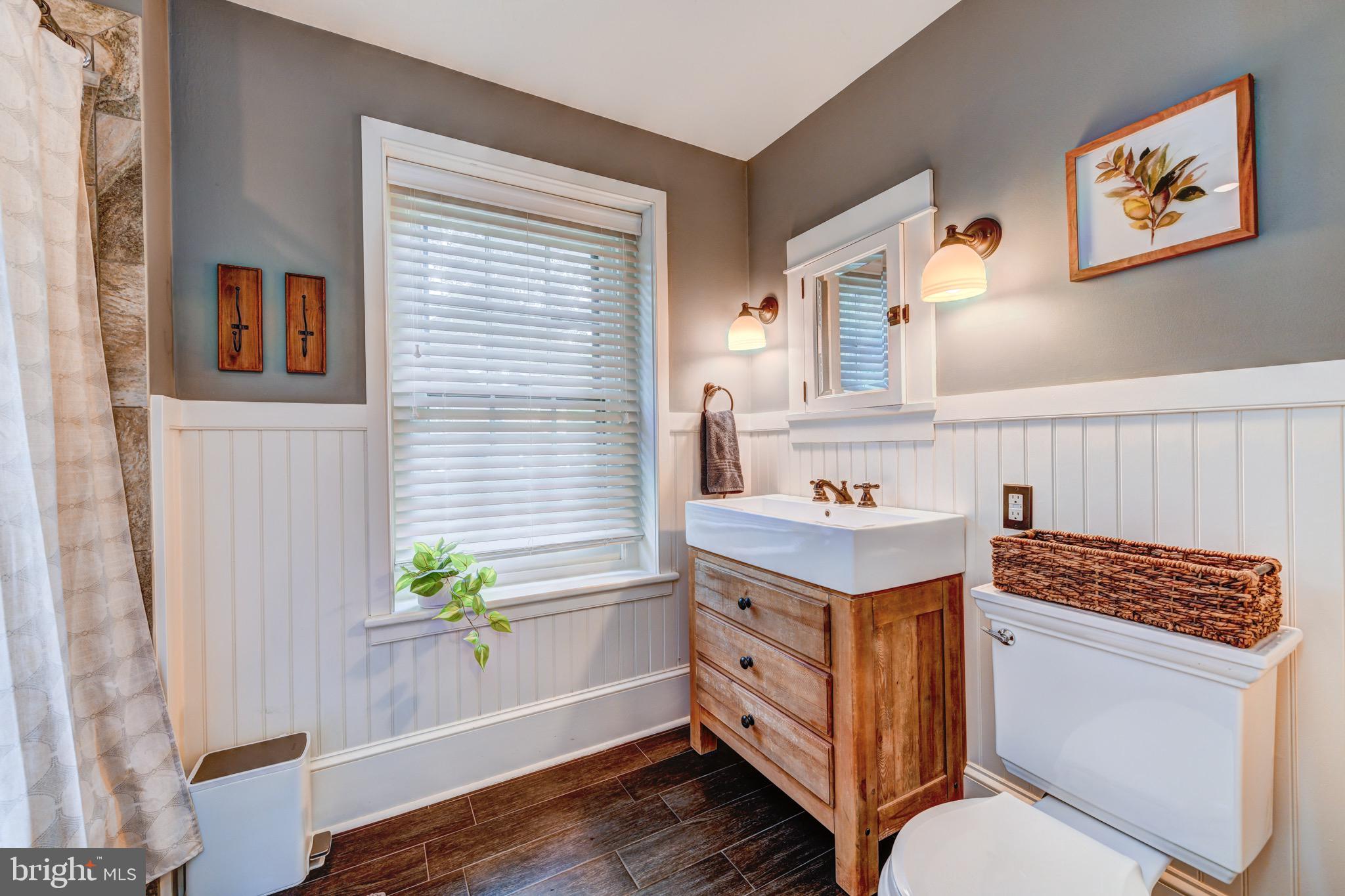 4090 Saw Mill Road Doylestown, PA 18902 - Photo 26 of 50 2nd floor full bath