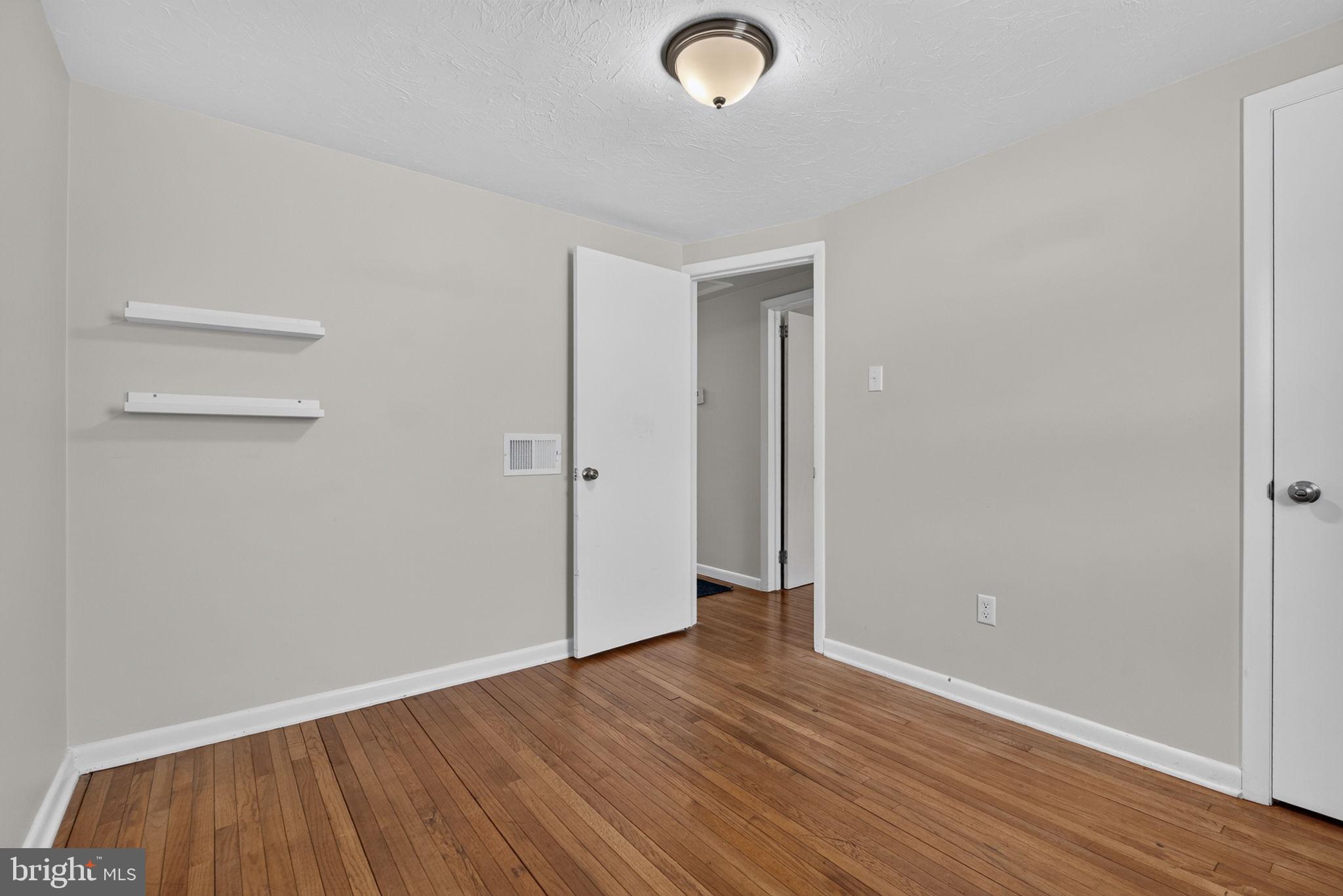 2725 Oakland Road Dover, PA 17315 - Photo 22 of 33