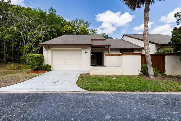 $225,000 | 2681 East Washington Avenue, Unit 18, Eustis, FL 32726