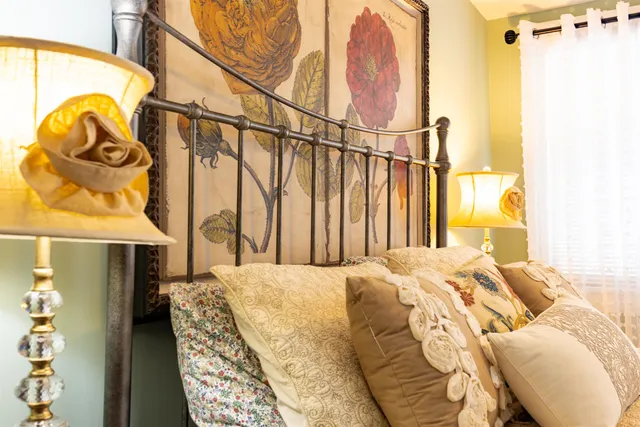 $249,000 | 913 Fulton Street, Galena, IL 61036