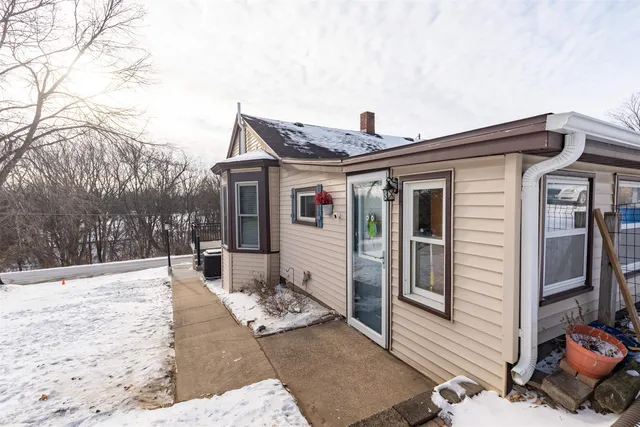 $249,000 | 913 Fulton Street, Galena, IL 61036