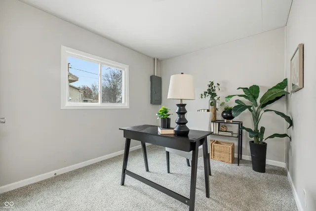 $184,900 | 1605 North K Street, Elwood, IN 46036