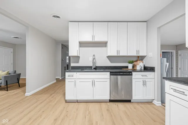 $184,900 | 1605 North K Street, Elwood, IN 46036