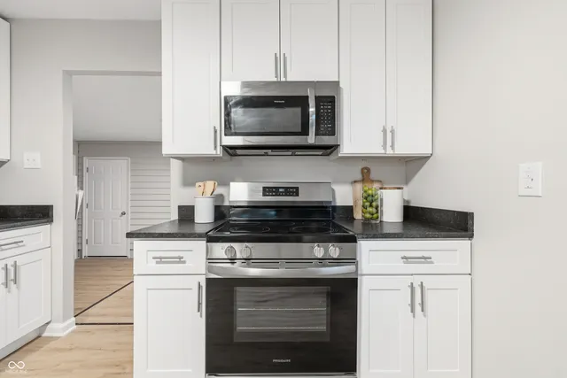 $184,900 | 1605 North K Street, Elwood, IN 46036