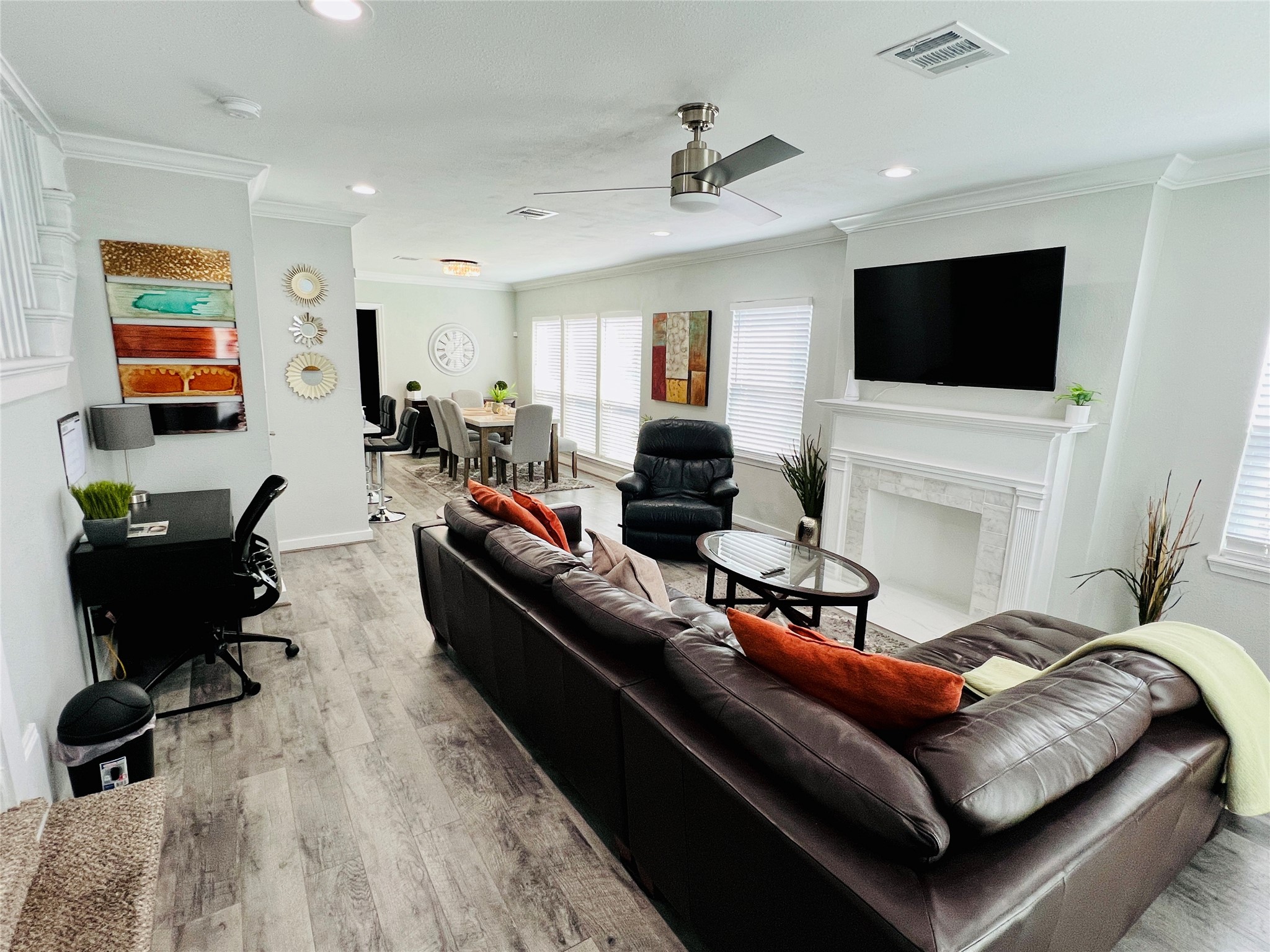 1909 Ruth Street Houston, TX 77004 - Photo 3 of 35 a living room with furniture and a flat screen tv