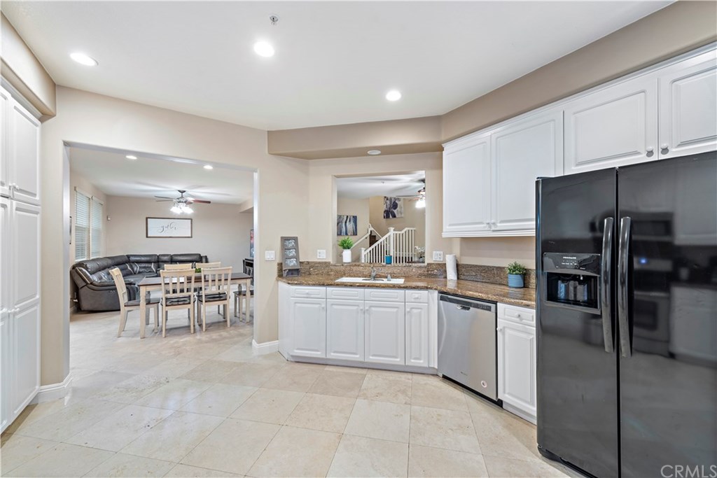 92 Sellas Road North, Unit 26 Ladera Ranch, CA 92694 - Photo 14 of 28
