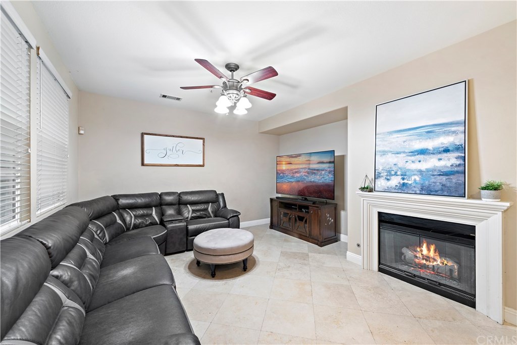 92 Sellas Road North, Unit 26 Ladera Ranch, CA 92694 - Photo 16 of 28