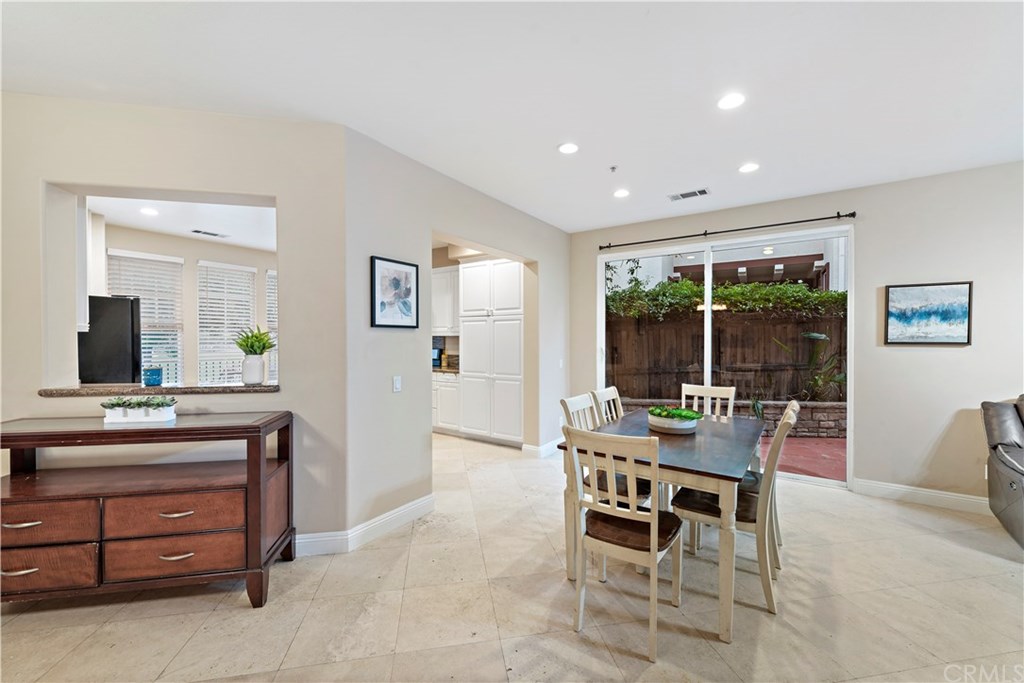 92 Sellas Road North, Unit 26 Ladera Ranch, CA 92694 - Photo 9 of 28