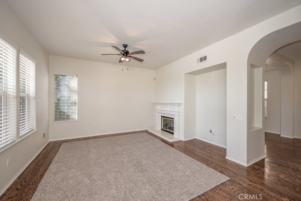 25768 Hawthorne Place Stevenson Ranch, CA 91381 - Photo 14 of 42