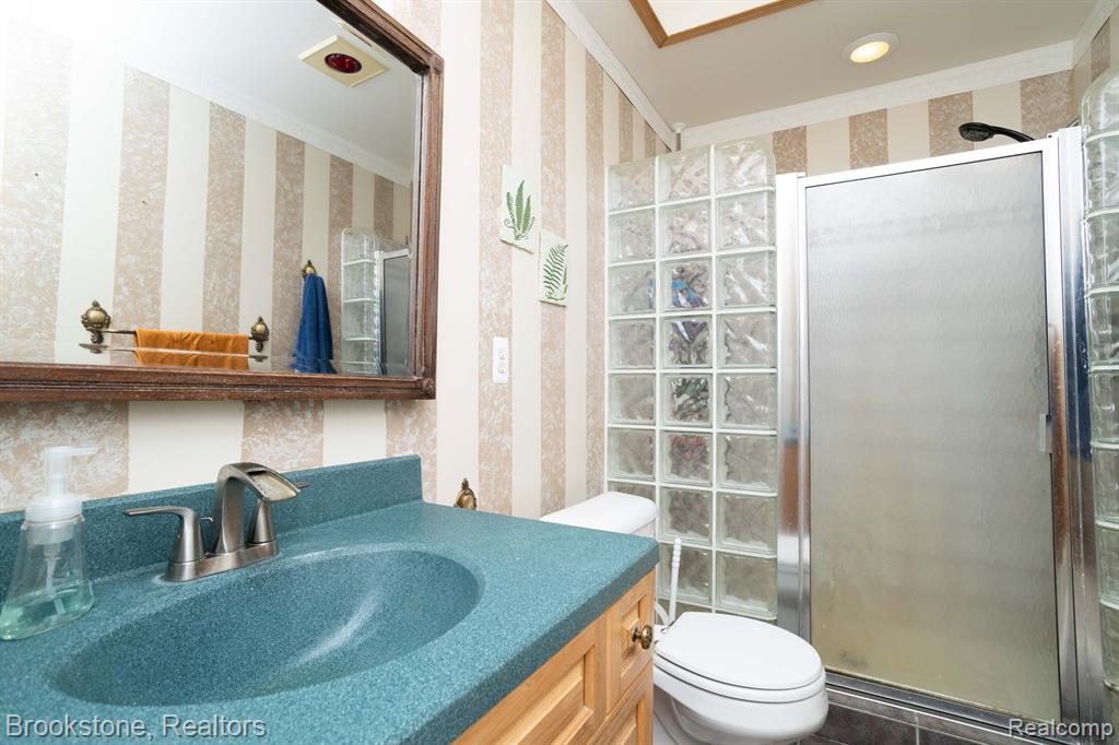 873 Minor Road Memphis, MI 48041 - Photo 17 of 38