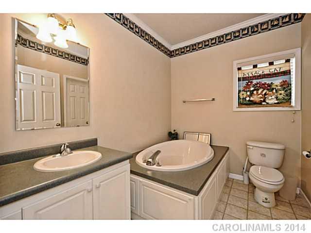 7618 Walkup Road Waxhaw, NC 28173 - Photo 10 of 16 Gallery Image 10