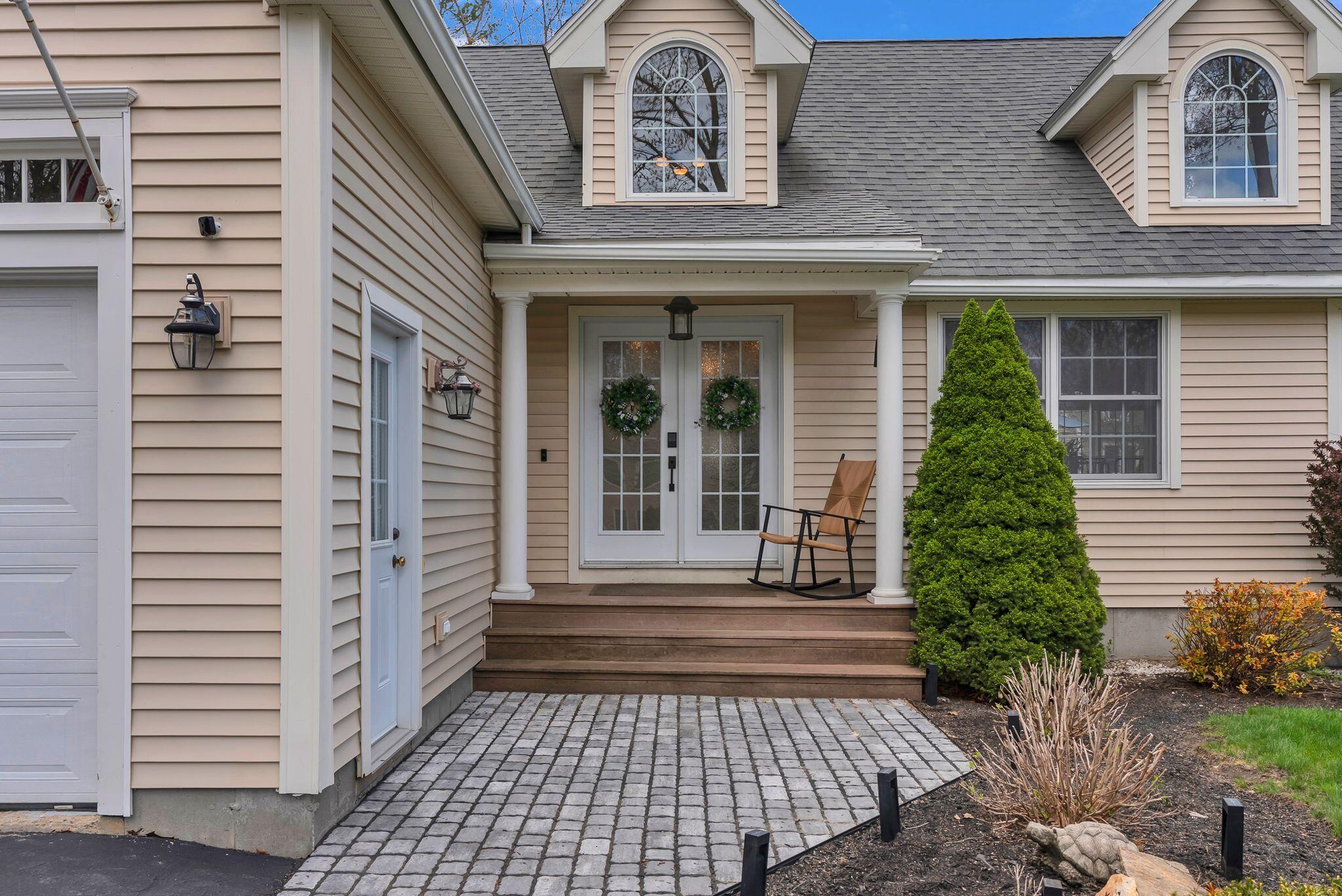 18 Woodspell Road Scarborough, ME 04074 - Photo 2 of 40 4_DSC02511