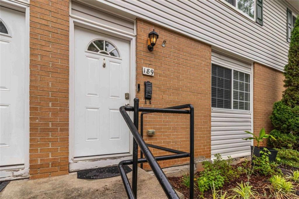 405 Fairburn Road Southwest, Unit 189 Atlanta, GA 30331 - Photo 4 of 27