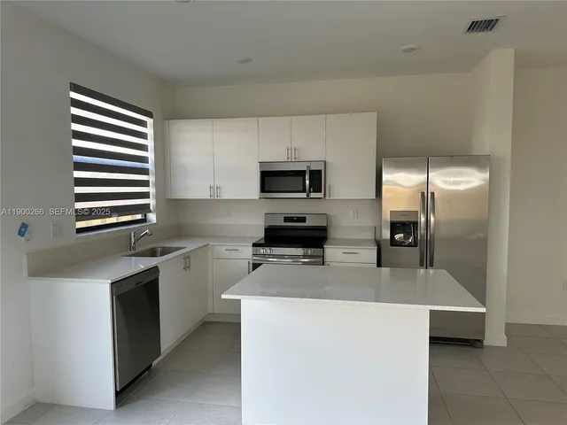 $2,500 | 23390 Southwest 127th Court, Homestead, FL 33032