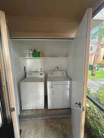 $1,850 | 15551 Southwest 104th Terrace, Unit 814, Miami, FL 33196
