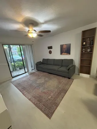 $1,850 | 15551 Southwest 104th Terrace, Unit 814, Miami, FL 33196