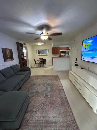 $1,850 | 15551 Southwest 104th Terrace, Unit 814, Miami, FL 33196