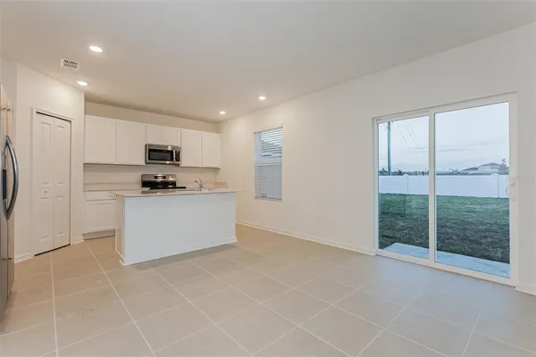 $2,195 | 315 Artemis St Lake, Lake Wales, FL 33853