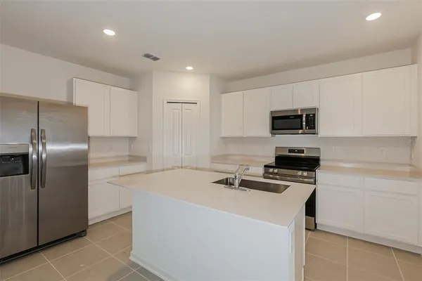 $2,195 | 315 Artemis St Lake, Lake Wales, FL 33853