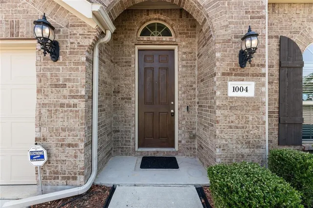 $2,299 | 1004 Water Garden Circle, Little Elm, TX 75068