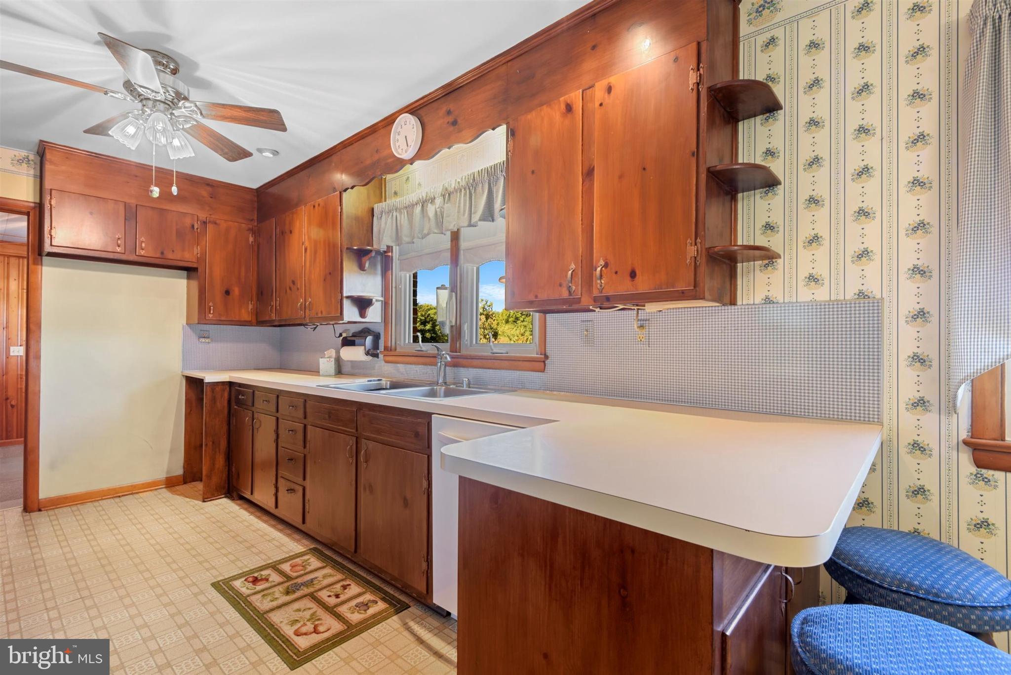 1270 Nicodemus Road New Windsor, MD 21776 - Photo 7 of 27 Gallery Image 7