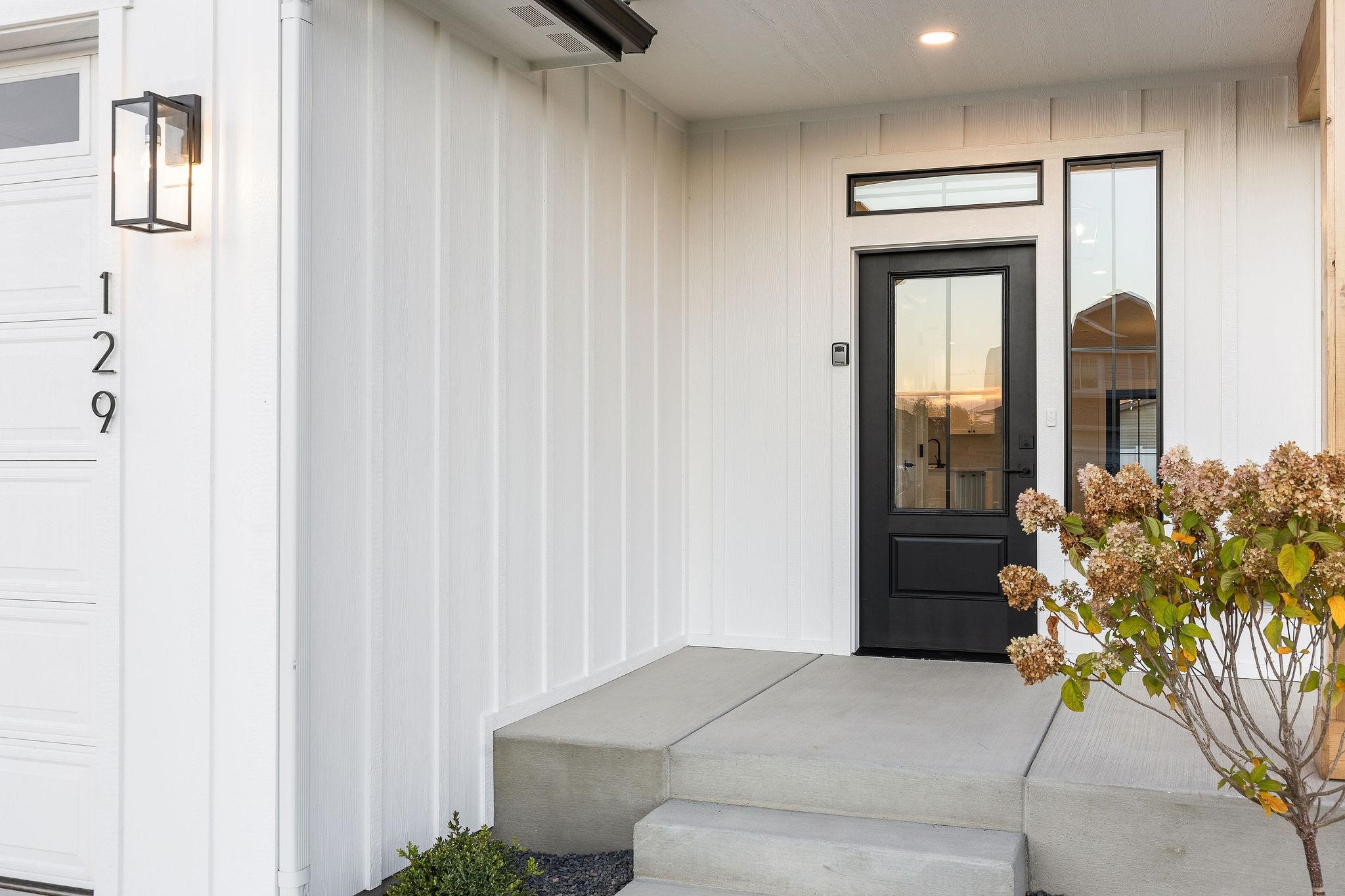 129 South Lone Tree Road Spokane Valley, WA 99016 - Photo 5 of 45 Gallery Image 5