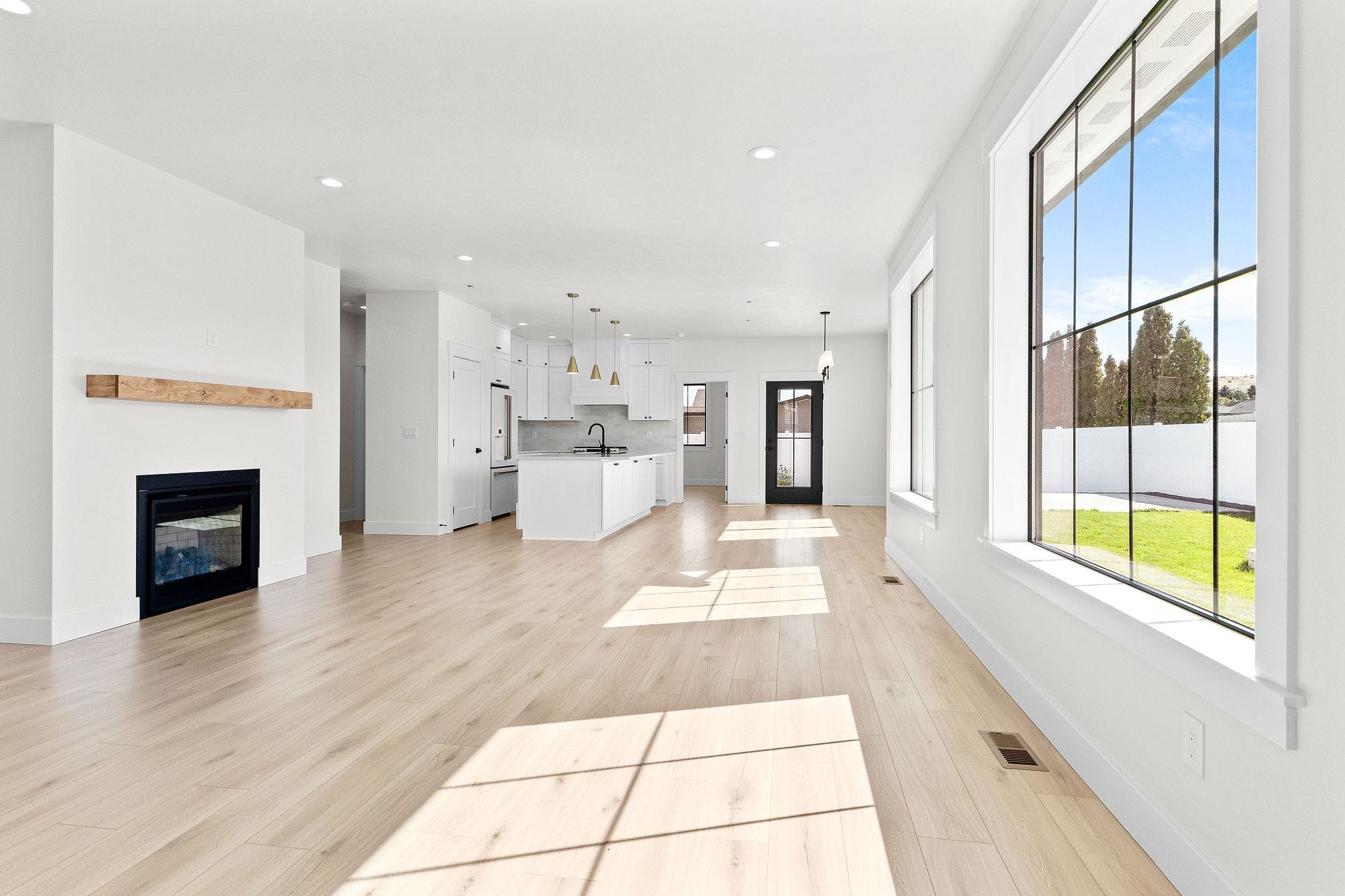 129 South Lone Tree Road Spokane Valley, WA 99016 - Photo 7 of 45 Gallery Image 7