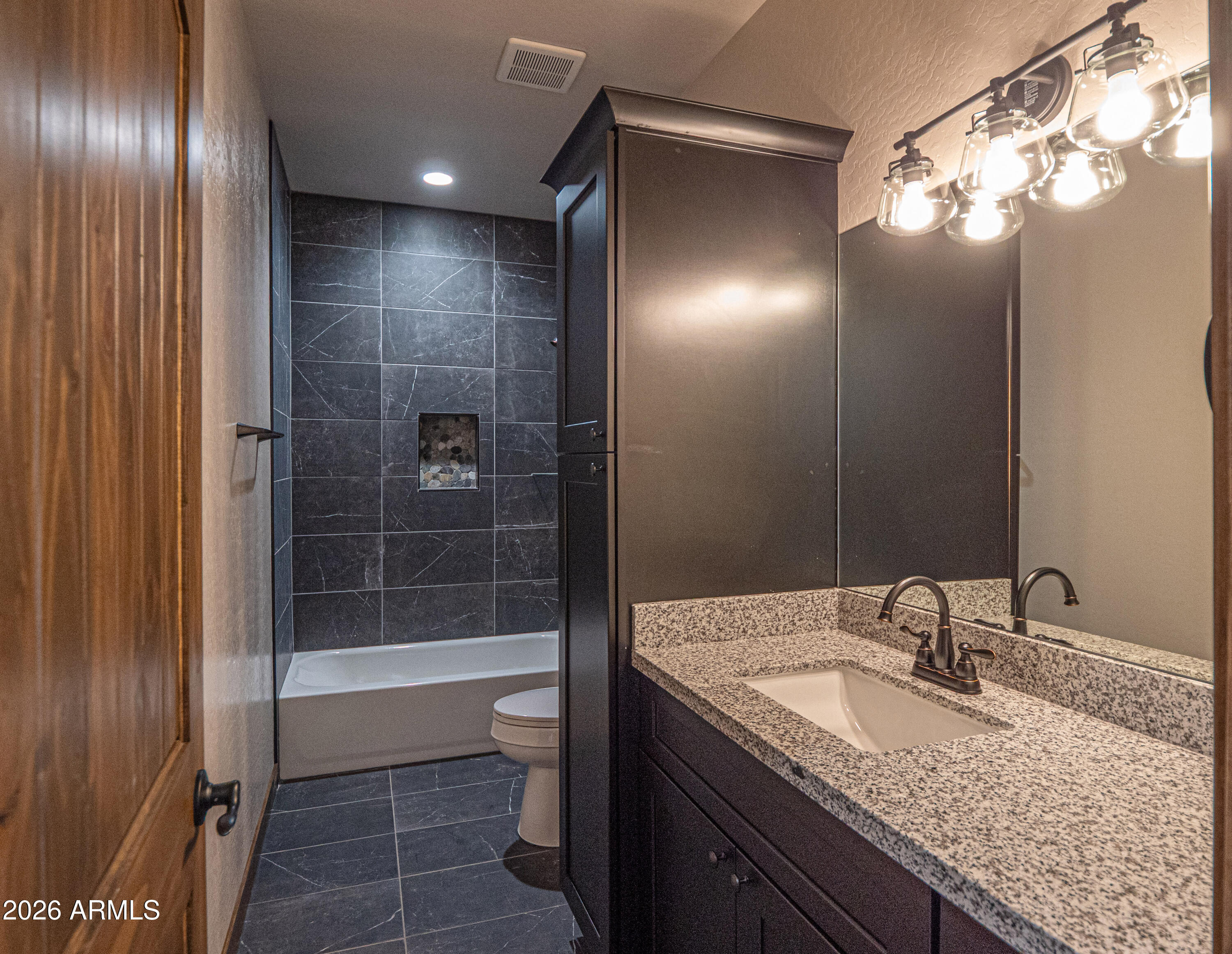 2041 East Rimstone Drive Show Low, AZ 85901 - Photo 33 of 38 bath2_1