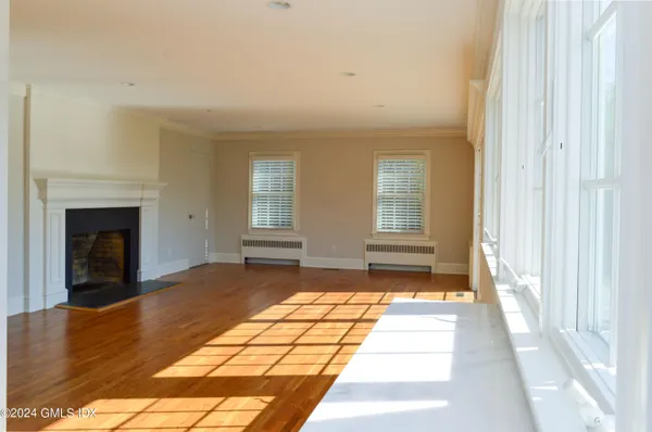 $25,000 | 17 Nawthorne Road, Greenwich, CT 06870