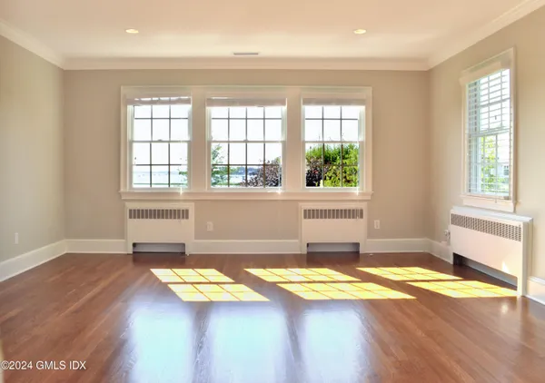 $25,000 | 17 Nawthorne Road, Greenwich, CT 06870