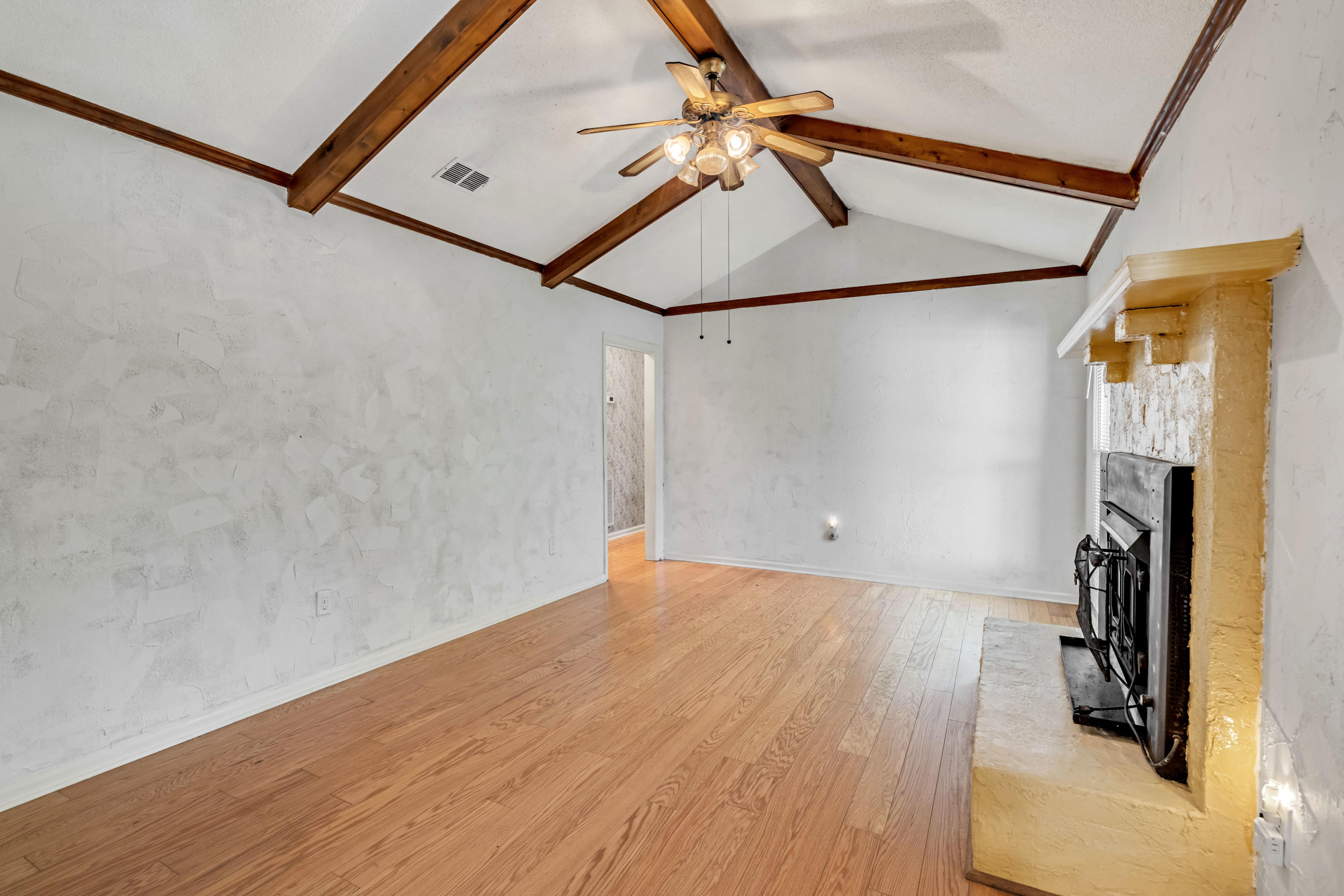 103 Longleaf Road Summerville, SC 29486 - Photo 11 of 24 12