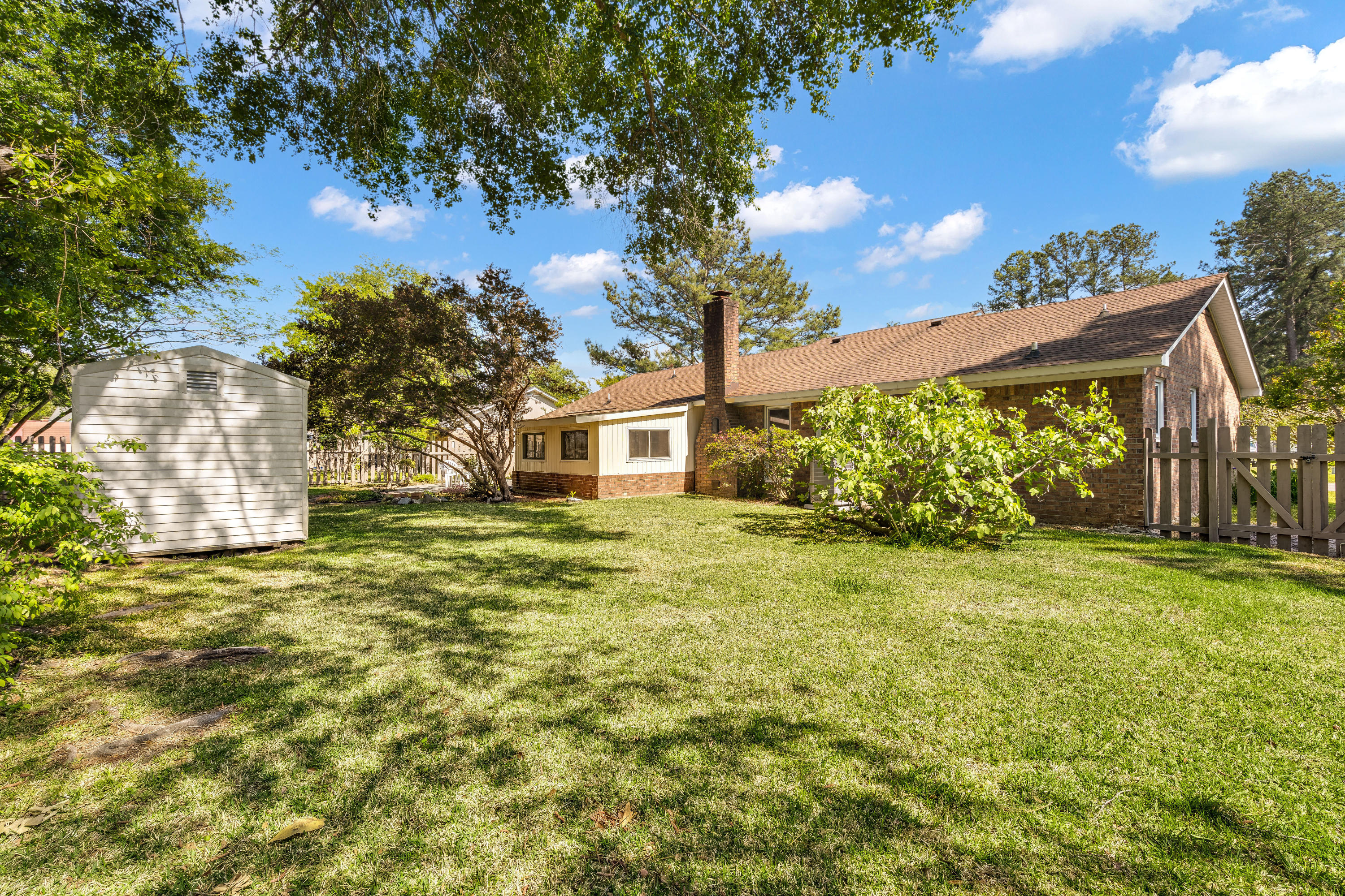 103 Longleaf Road Summerville, SC 29486 - Photo 23 of 24 24