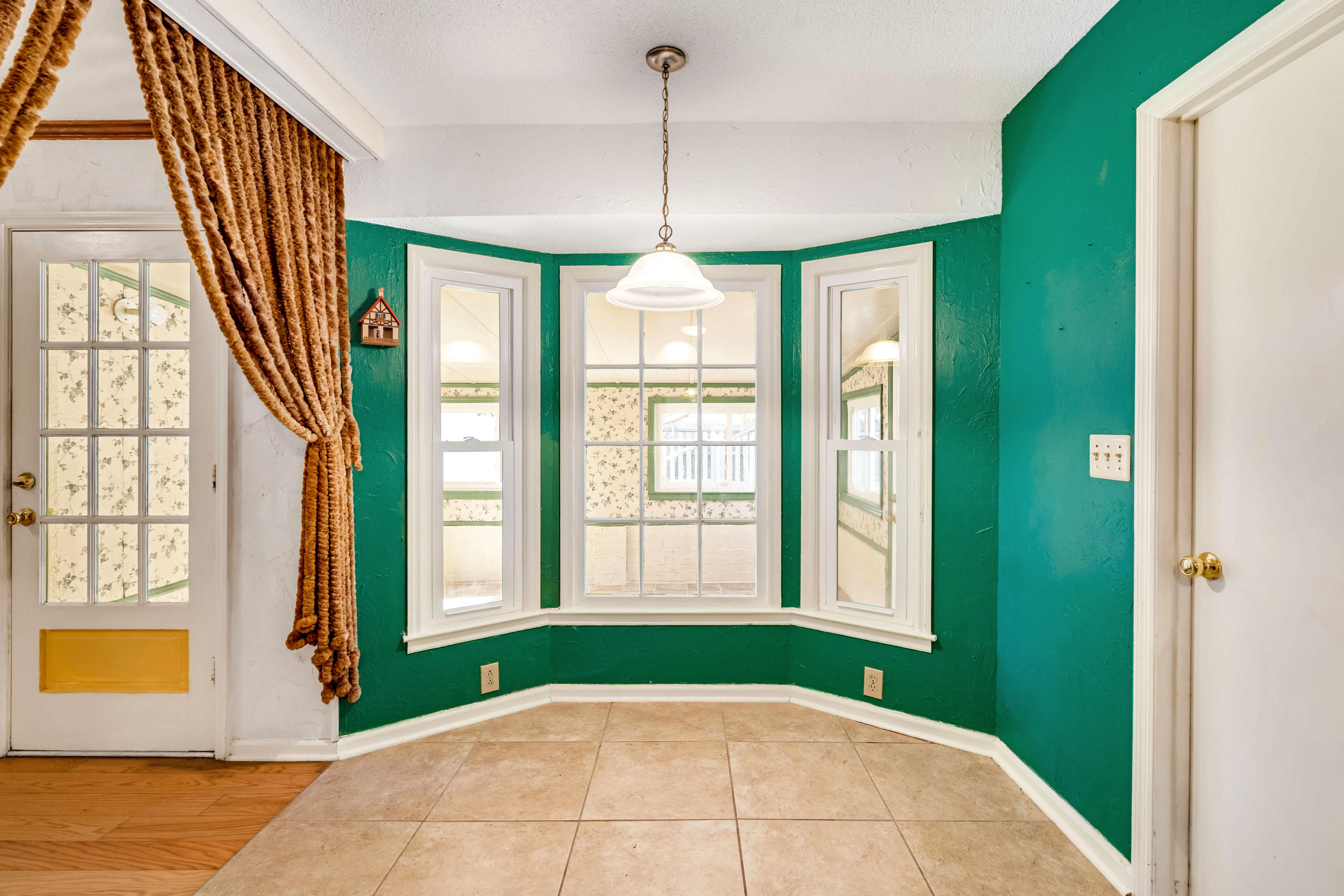 103 Longleaf Road Summerville, SC 29486 - Photo 10 of 24 9