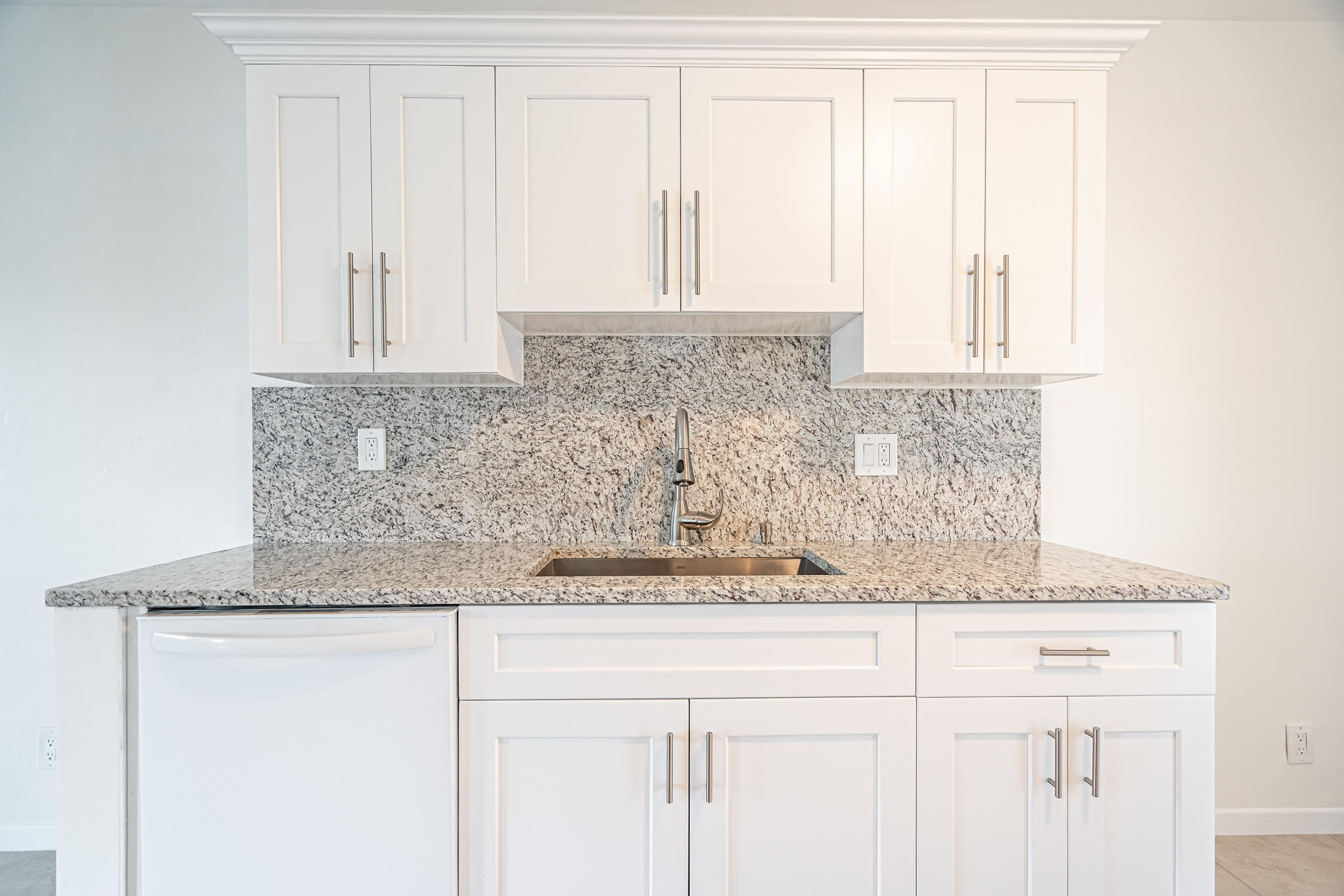 500 Northeast 17th Street Boca Raton, FL 33432 - Photo 12 of 70 500 Kitchen