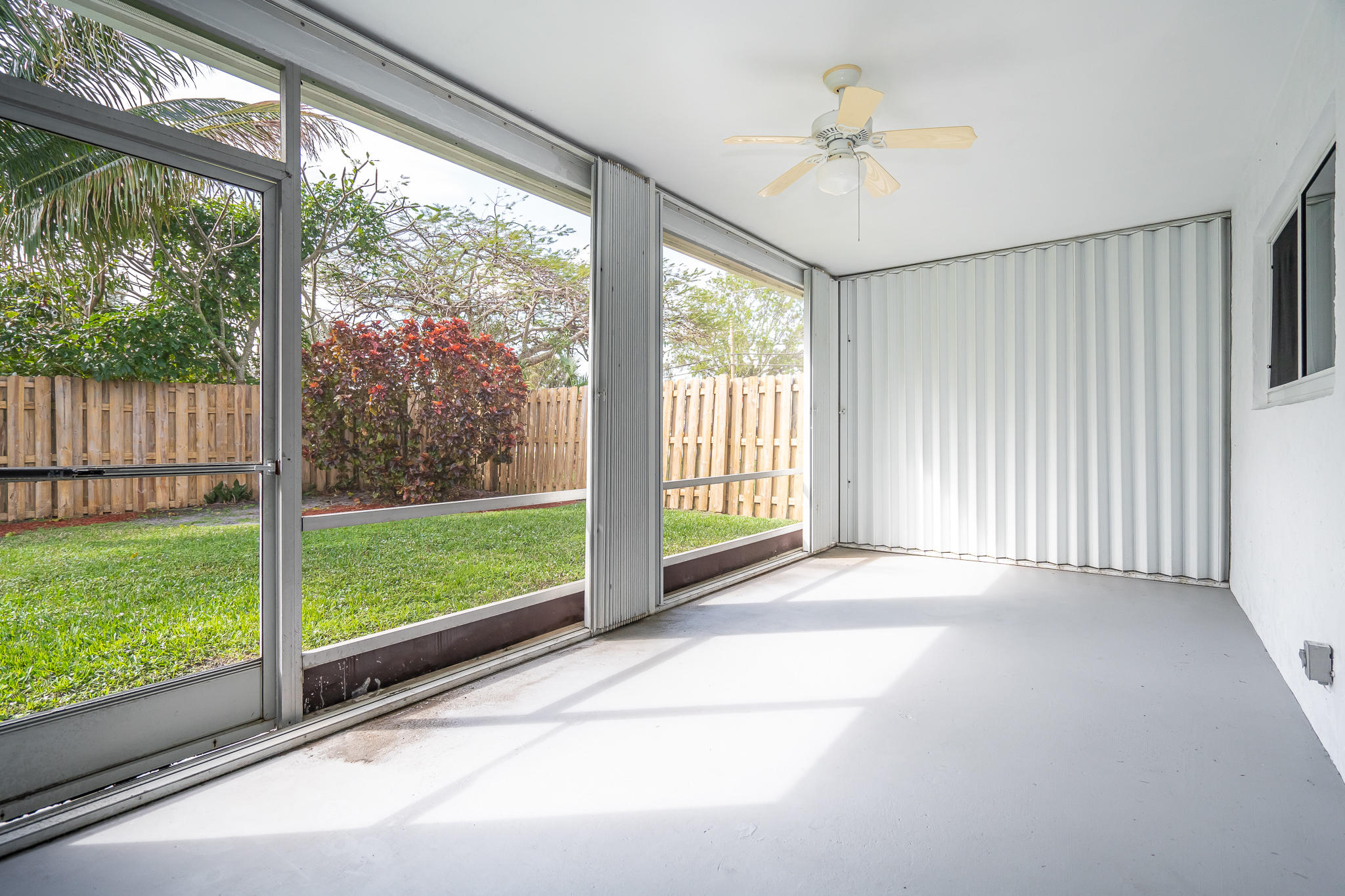 500 Northeast 17th Street Boca Raton, FL 33432 - Photo 24 of 70 500 Screen Patio